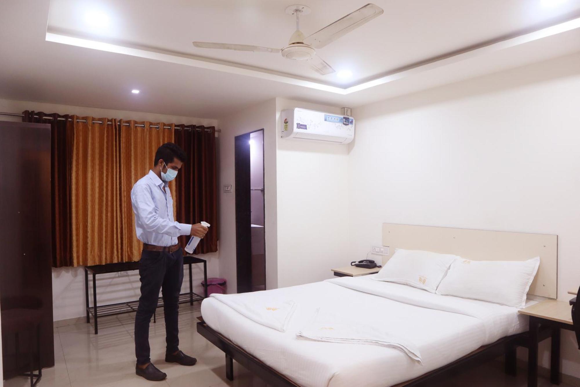 Hotel Vihaan Inn Kolhapur Exterior photo